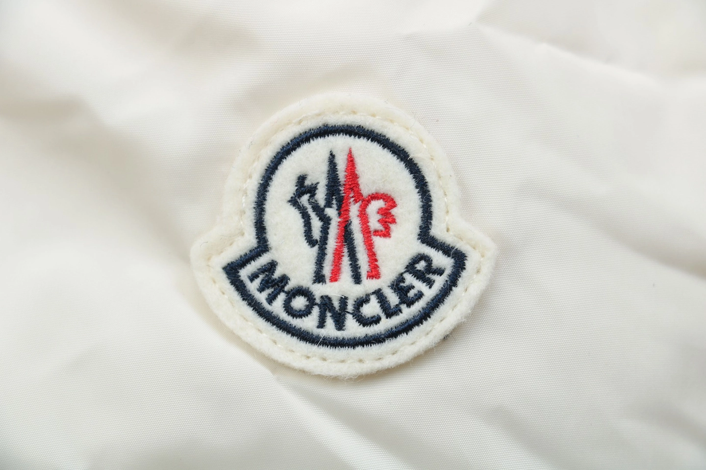 Mxxcler Agneux Square-Quilted Hooded Down Jacket #MS-776 Brand label