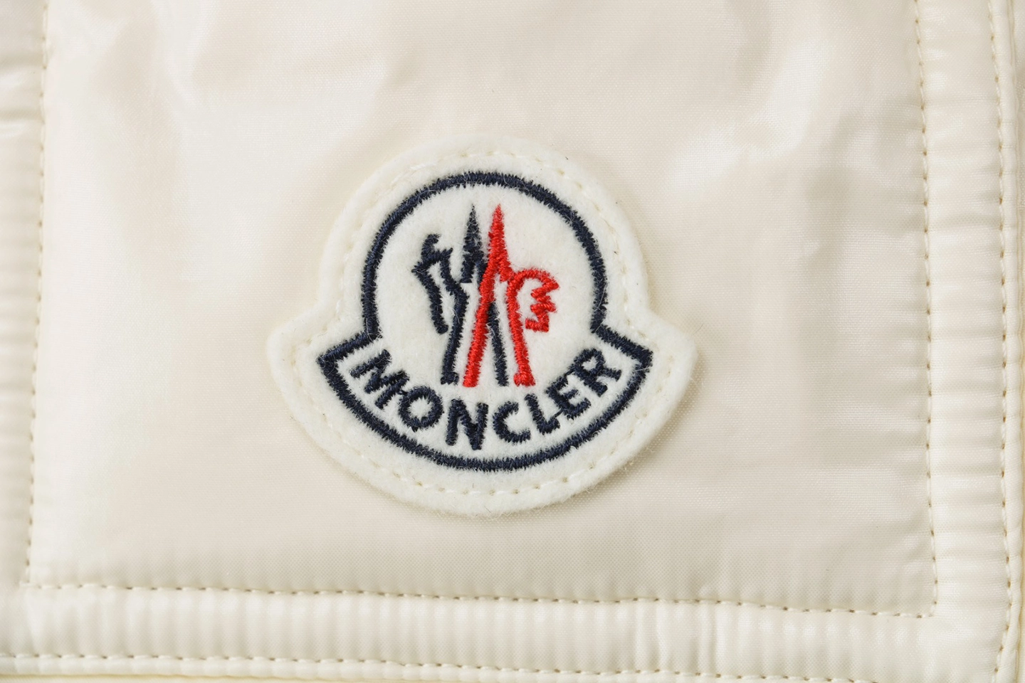 Mxxcler Barante Glossy Cinched-Waist Hooded Down Jacket #MX-005 White Brand label