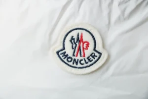 Mxxcler Boedic Belted Fur-Trim Hooded Long Down Jacket White Brand label