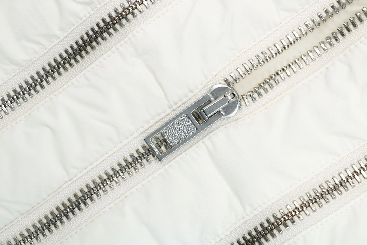 Mxxcler x Willow Smith Triple-Zip Down Jacket #MX-008 White Zipper puller