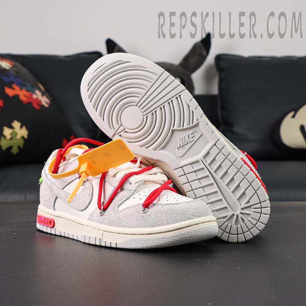 Outsole view of Off-White x Nike Dunk Low Lot 40 of 50 with yellow zip tie and circular traction pattern