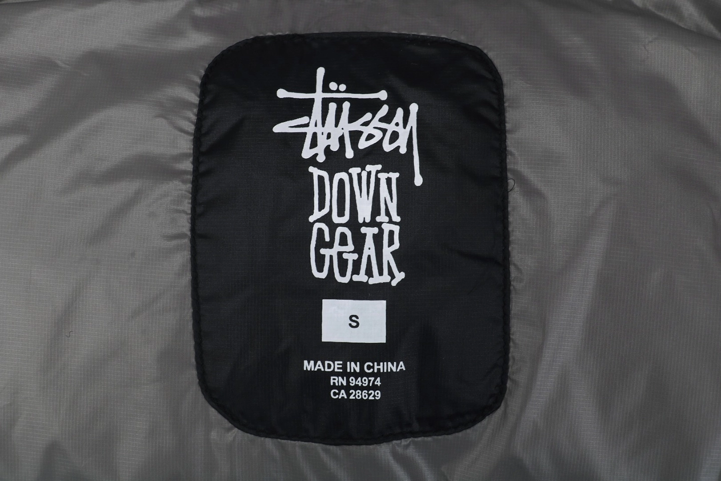 Stussy Classic Logo Hooded Down Jacket – Black/Grey Embroidery