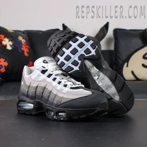 Nike Air Max 95 OG “Blue Tint” outsole traction and Air sole view