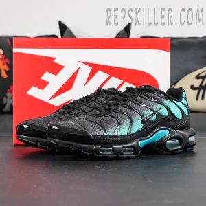 Air Max Plus 'Black Dusty Cactus'4.jpg