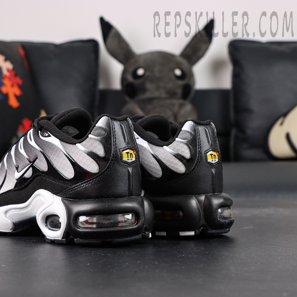 Nike Air Max Plus Black Metallic Silver rear angled view