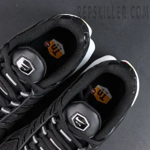 Air Max Plus 'Black White'9.jpg