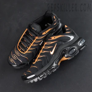 Nike Air Max Plus Dark Obsidian Monarch top-down view black orange design