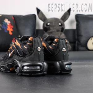 Nike Air Max Plus Dark Obsidian Monarch heel view with Tuned Air branding