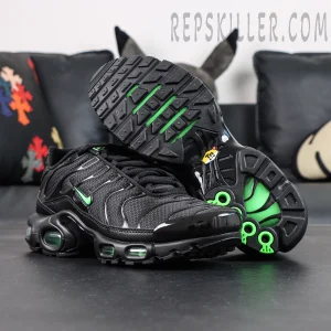 Nike Air Max Plus “Green Strike” outsole traction and green Air unit detail