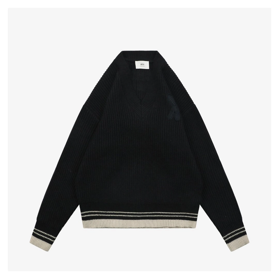 Ami Heart Color-Block Knit Cardigan Front view