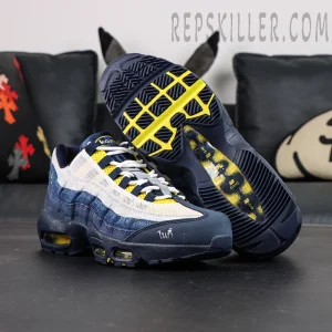 Eric Koston x Nike SB x Air Max 95 outsole view showing navy rubber sole and yellow traction pattern