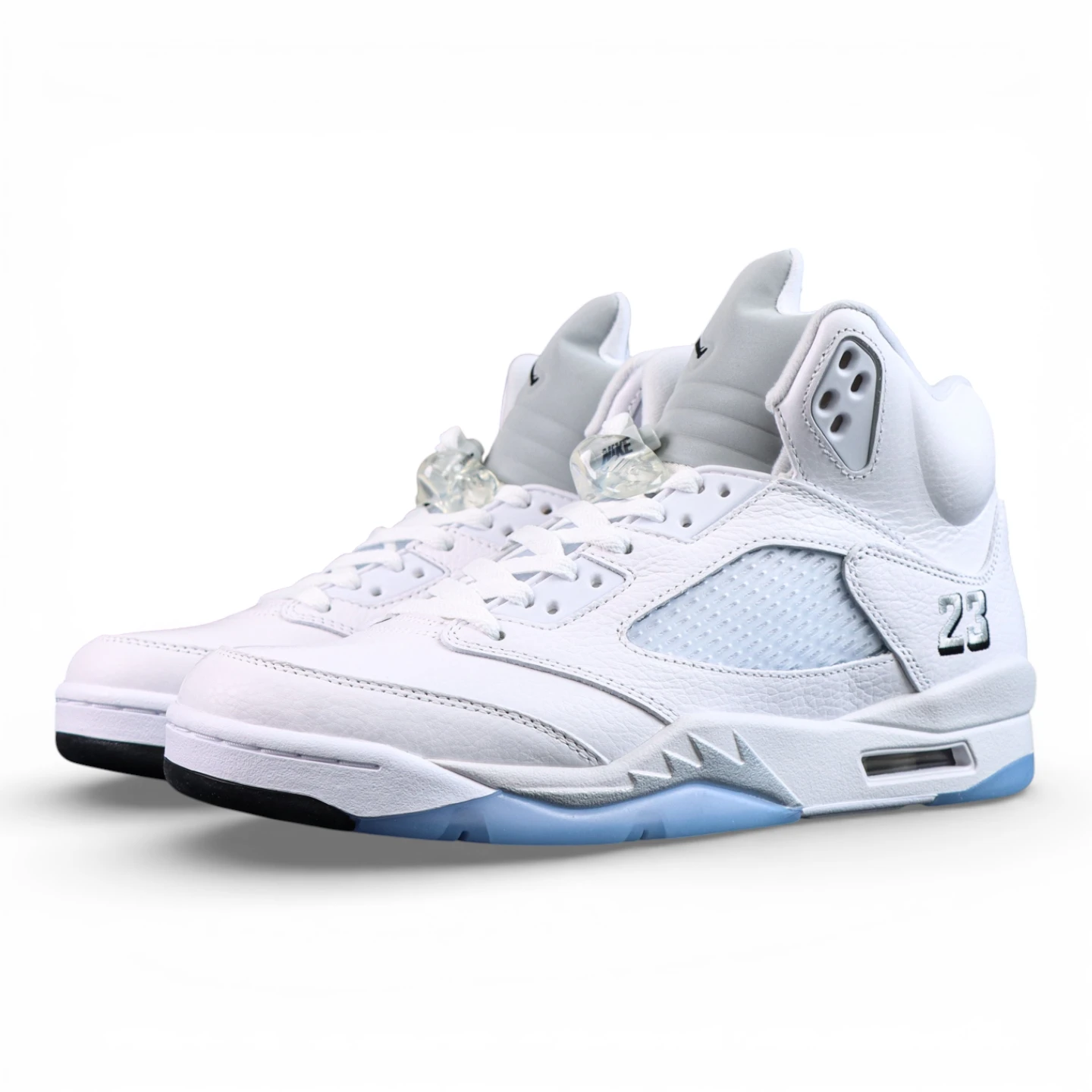 Jordan 5 Retro 'White Metallic' 2026