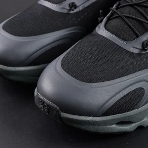 Loewe x On Cloudsolo Black sneaker toe box and mesh detail