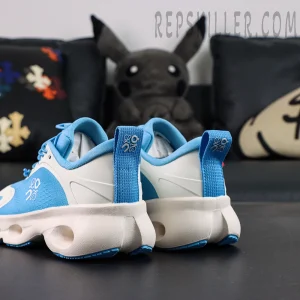 Loewe x ON Cloudsolo Blue White sneakers, heel and midsole detail