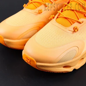 Loewe x ON Cloudsolo Orange sneakers, toe box mesh detail