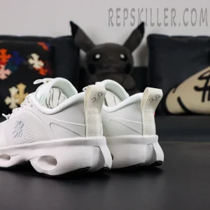 Loewe x ON Cloudsolo white sneakers heel pull tab and midsole detail