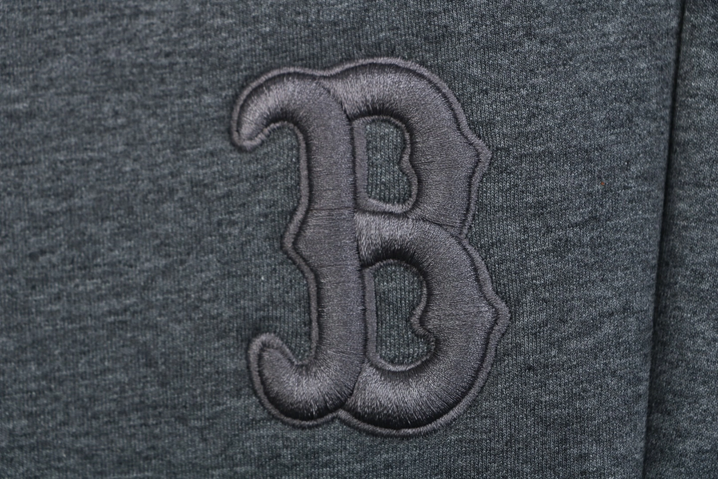 MLB New York Yankees Embroidered Fleece Jogger Pants Grey Brand