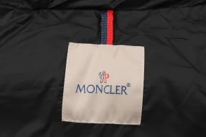 Moncler Avoce Short Slim-Fit Hooded Down Jacket Black Brand label