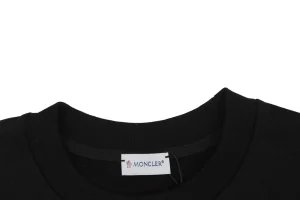 Moncler Rooster Logo M Print Crewneck Sweatshirt Black Collar