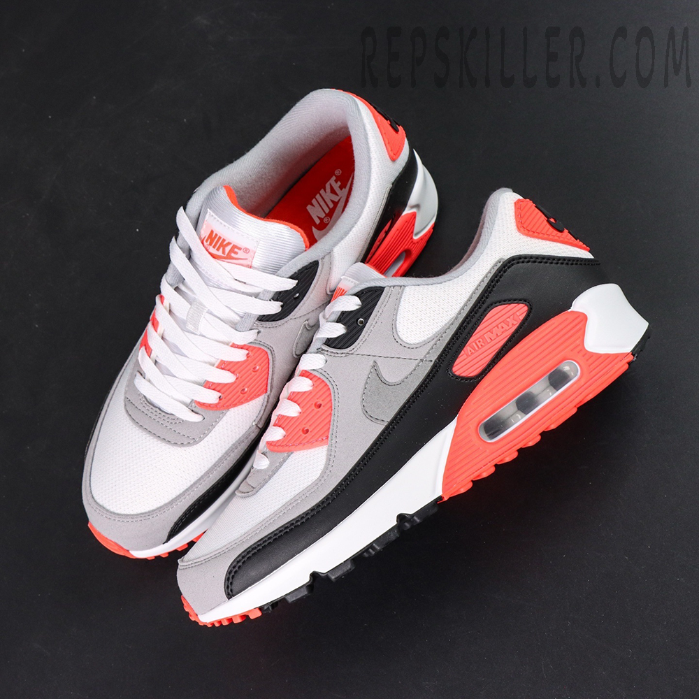 Nike Air Max 90 Infrared 2020 top view with classic lace system