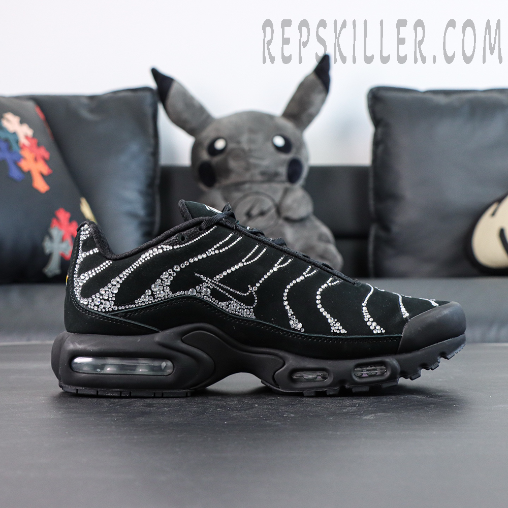 Swarovski x Air Max Plus “Moonlight” black crystal-embellished lateral side view