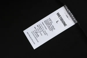 We11done Bear Graphic Shirt Wash label