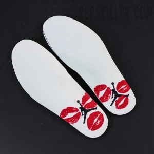 Air Jordan 4 Retro “Valentine’s Day” basketball shoes, original insoles with lip print graphics and Jumpman logo