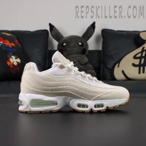 Levi’s x Nike Air Max 95 OG “Light Orewood Brown” single shoe side profile highlighting cream tones and gum outsole