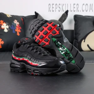 Undefeated x Nike Air Max 95 Black sneakers, outsole traction pattern with UNDFTD window detail