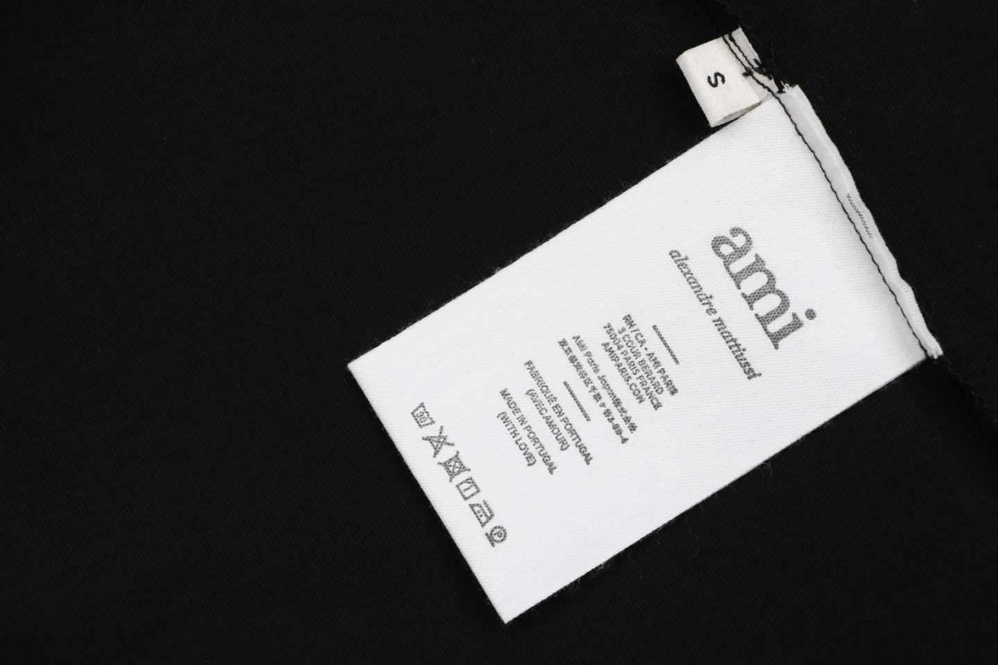 Ami Paris Big Heart Logo Embroidered Cotton T-Shirt Wash label