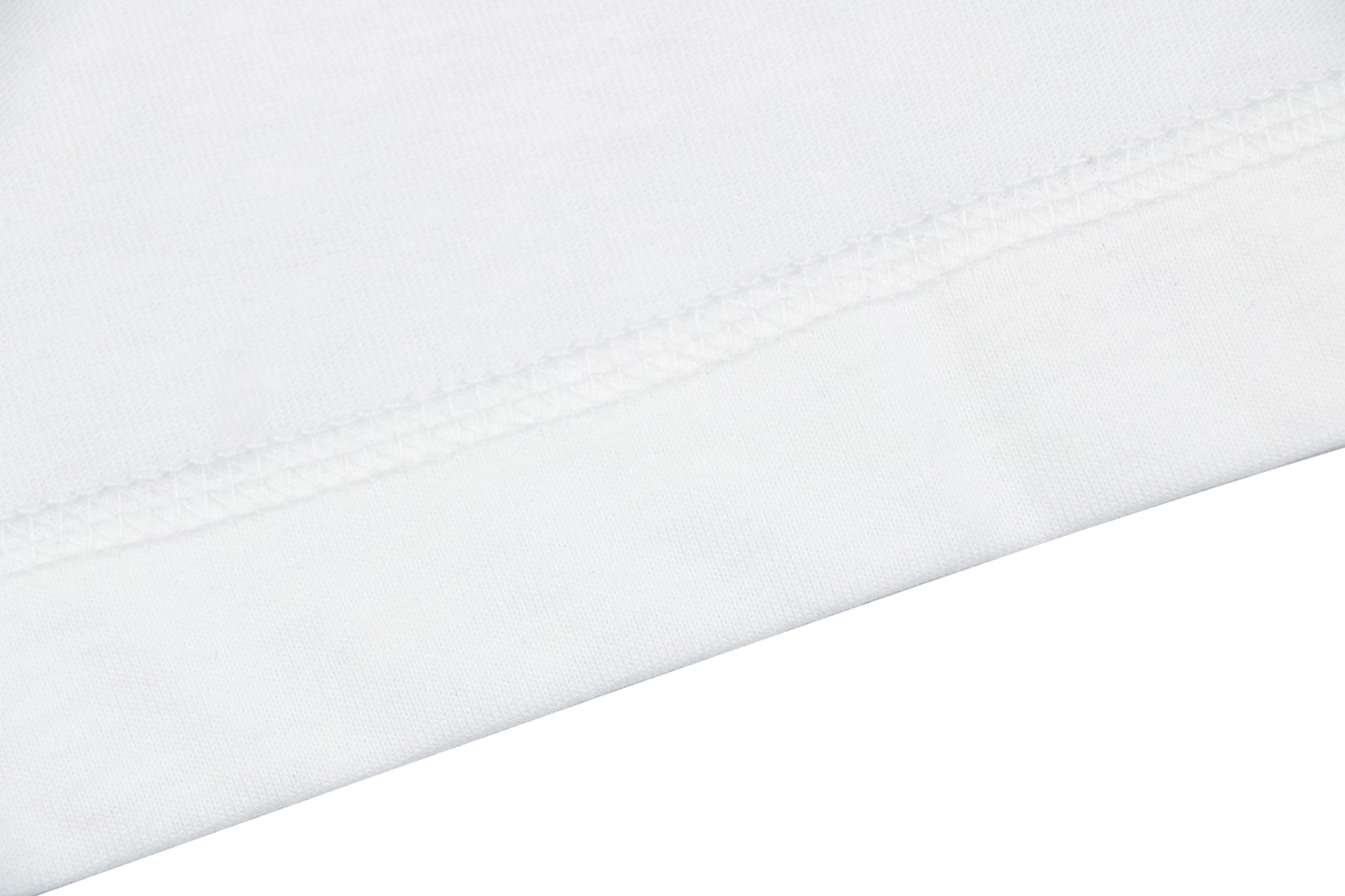 Burberry Equestrian Knight Embroidered Cotton T-Shirt3.jpeg