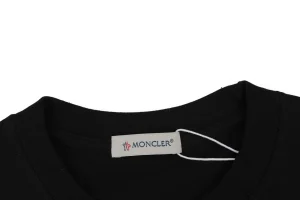 Moncler Hawaii Honolulu Vintage Logo T-Shirt9.jpeg