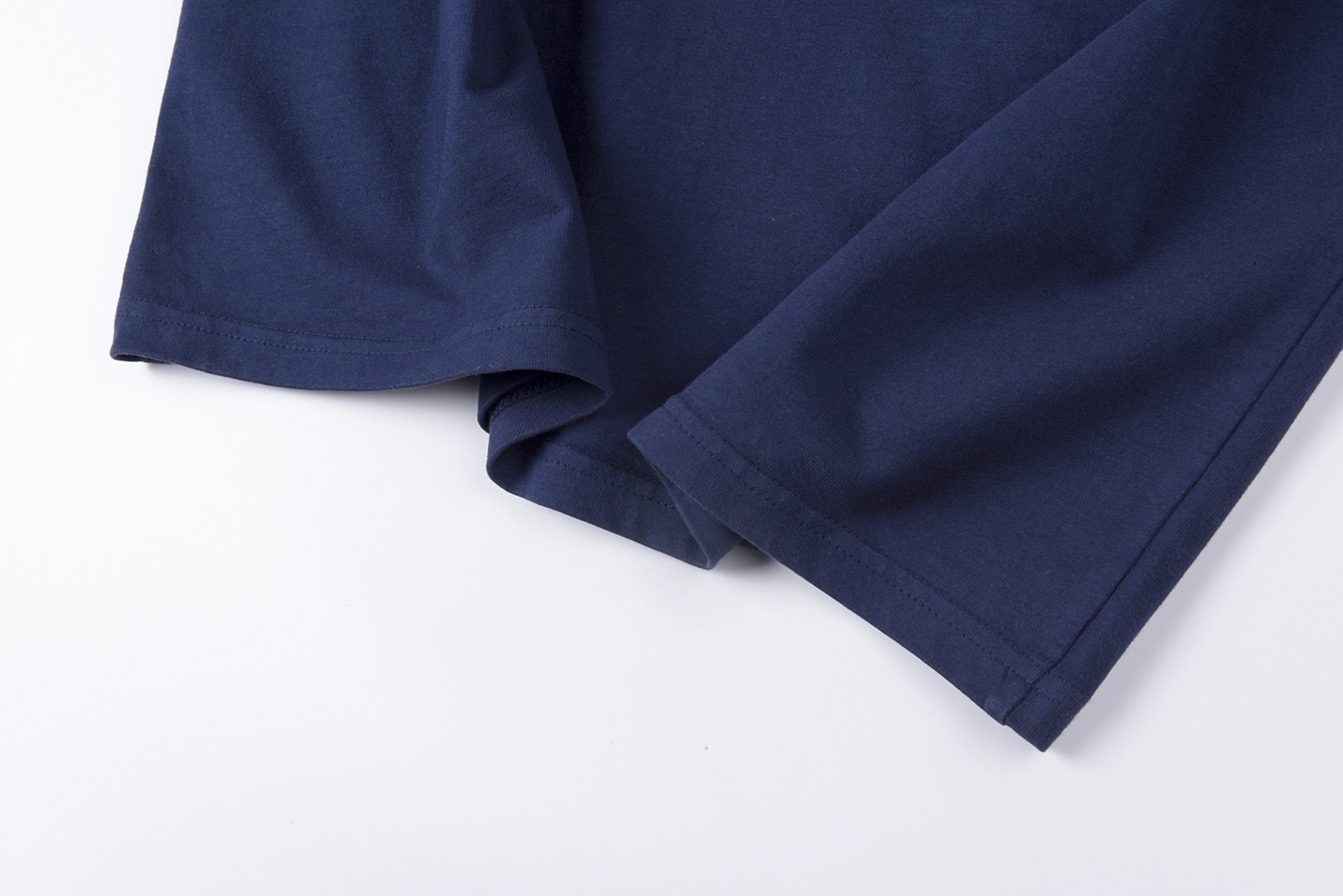 Sp5der Navy Red Number 5 Graphic T-Shirt1