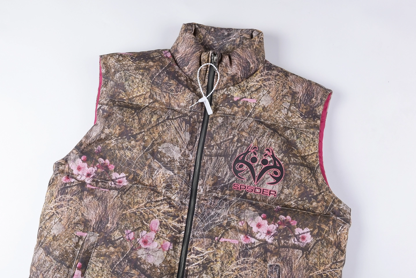 Sp5der Woodland Blossom Camo Puffer Vest7