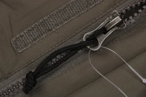 The North Face Dual Pocket Hooded Windbreaker Jacket Brown Zipper puller