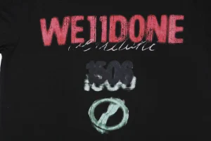 We11done 1506 Graffiti Logo Print T-Shirt Black Front Pirnt