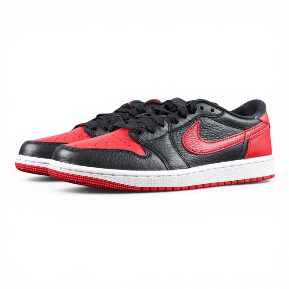 Air Jordan 1 Retro Low OG 'Banned' 2026