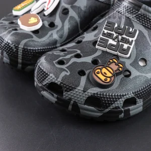 BAPE x Crocs Classic Clog 'ABC Camo - Black'2