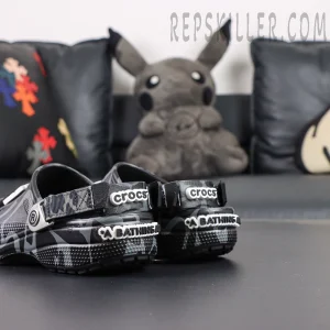 BAPE x Crocs Classic Clog 'ABC Camo - Black'3