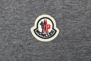Moncler Logo Patch Cotton T-Shirt17.jpg