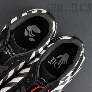 Off-White Vulc 'Black White Fuchsia'9.jpg