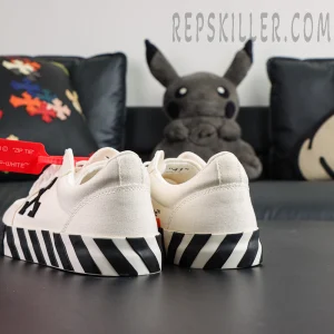 Off-White Vulcanized Low 'White Black'7.jpg