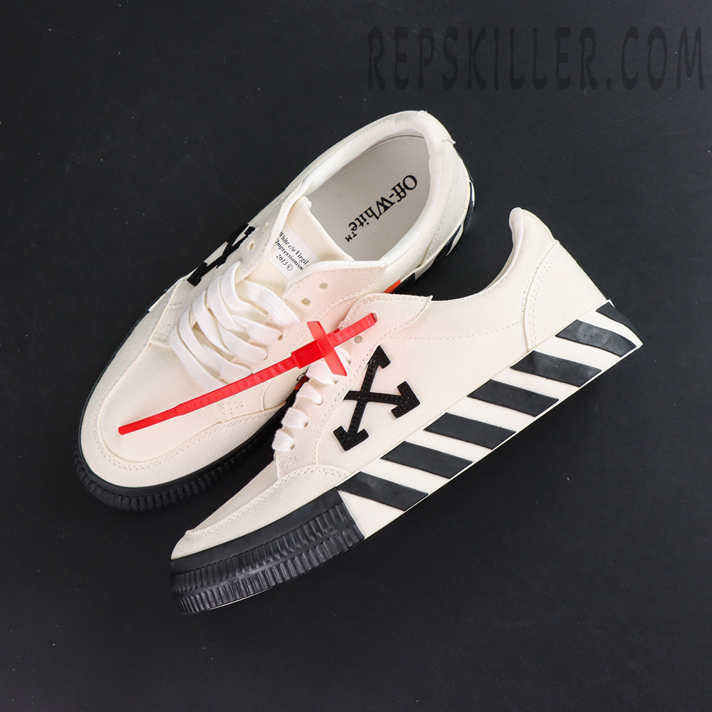 Off-White Vulcanized Low 'White Black'8.jpg