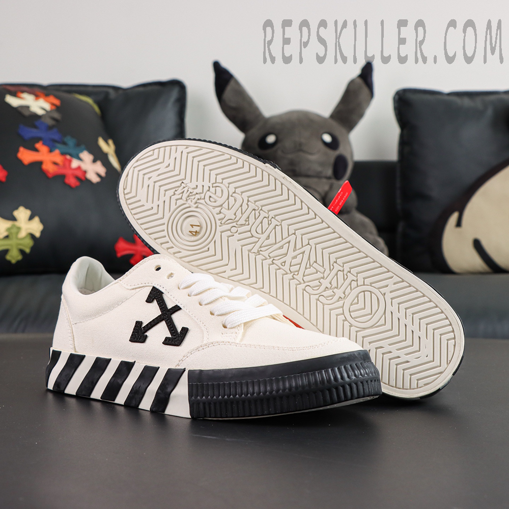 Off-White Vulcanized Low 'White Black'9.jpg