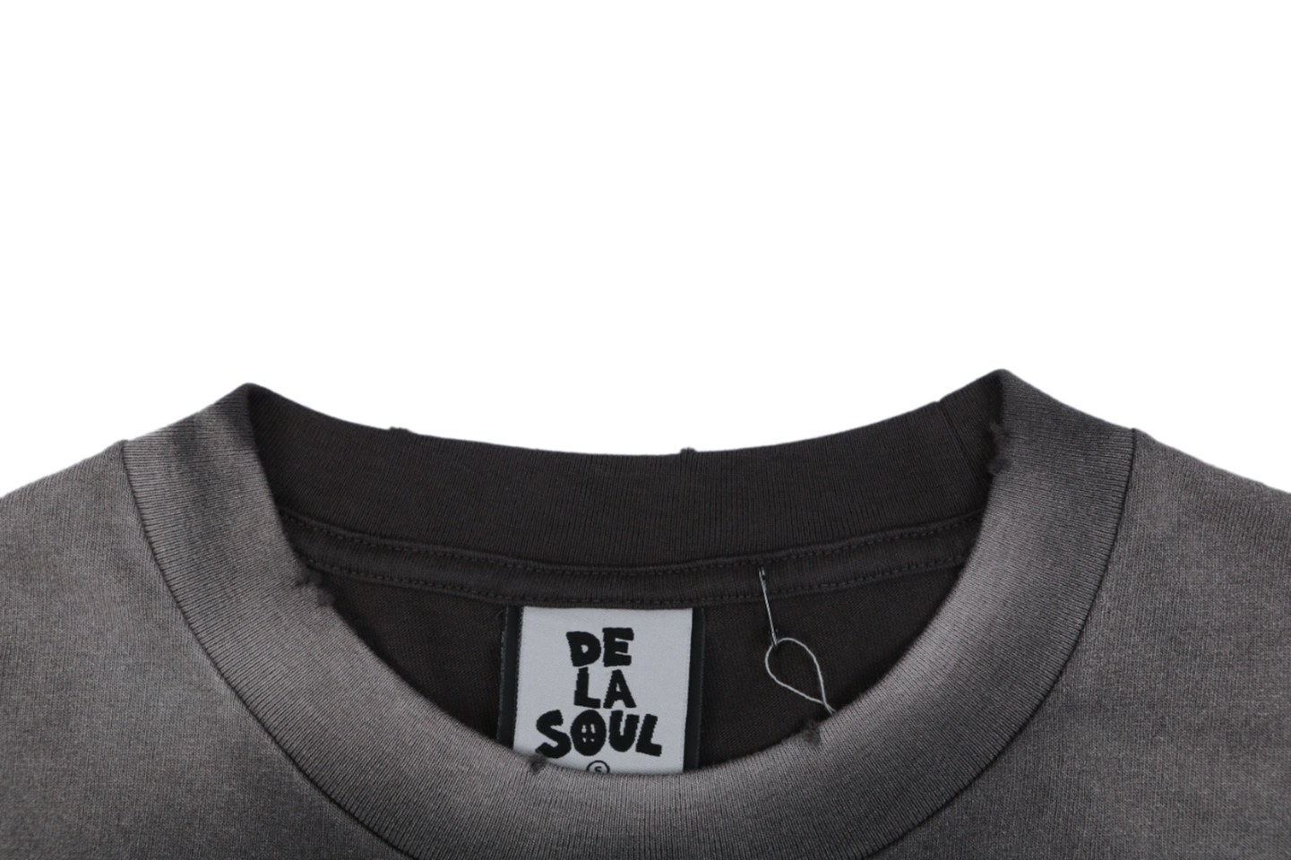 Saint Michael De La Soul Graphic Vintage T-Shirt Collar