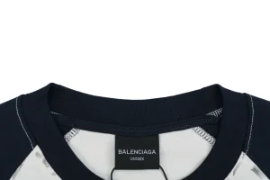 Balenciaga Contrast Raglan Signature T-Shirt White Collar