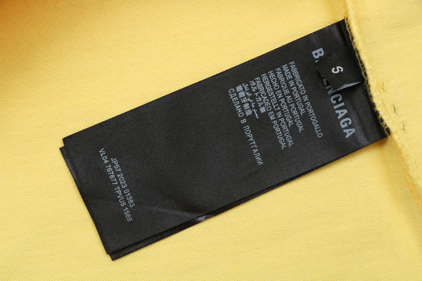 Balenciaga Contrast Raglan Signature T-Shirt Yellow Wash label
