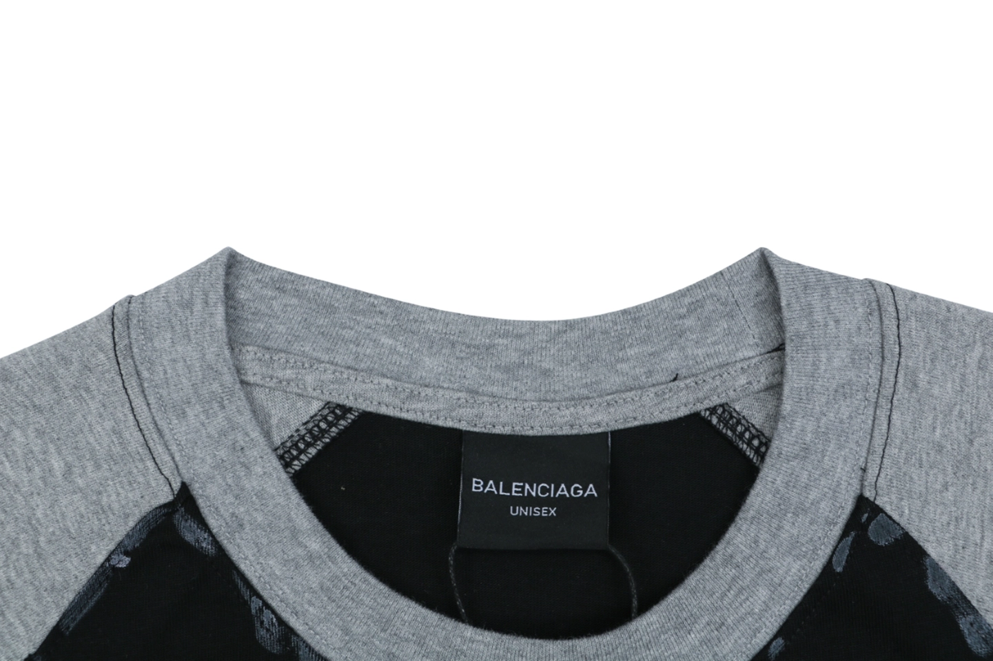 Balenciaga Contrast Raglan Signature T-Shirt Black Collar