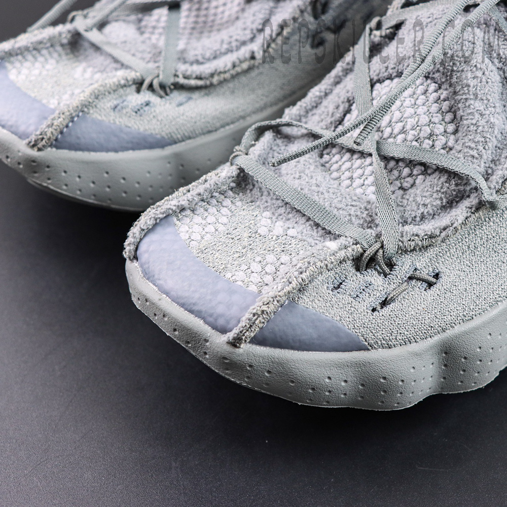 Fragment Design x Nike Mind 002 Flyknit “Particle Grey” toe detail featuring textured grey Flyknit upper and minimalist styling