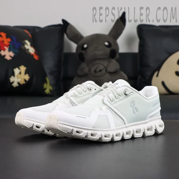ON Cloud 6 'Triple White'